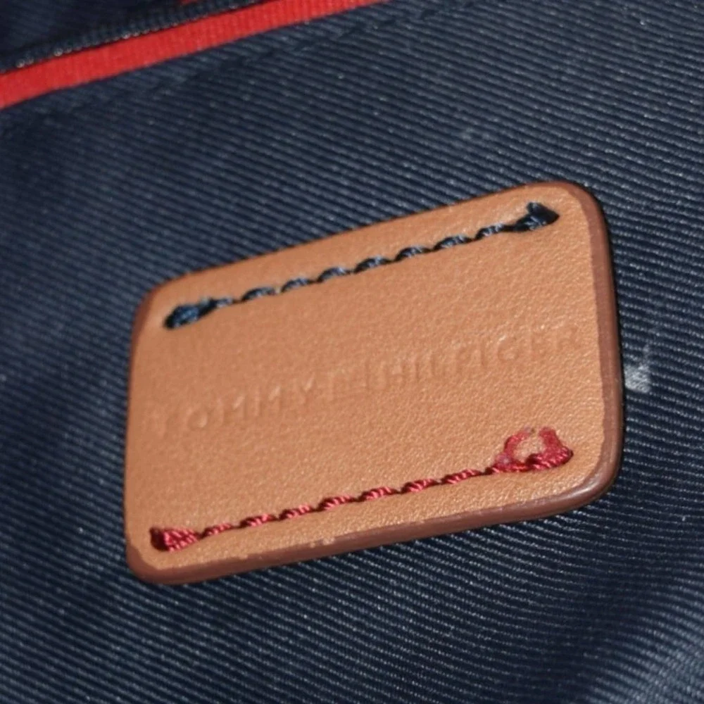 TOMMY HILFIGER navy with logo tote/purse - Picture 4 of 4